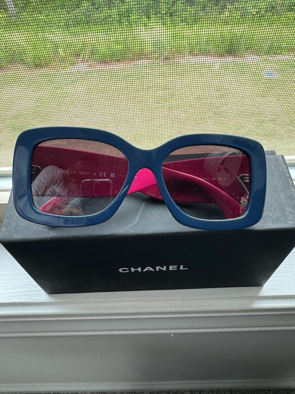 CHANEL Two-Tone Oversized Square Sunglasses - Navy & Pink